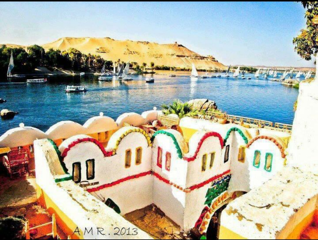 Exploring the Nubian Village by Motorboat in Aswan:
